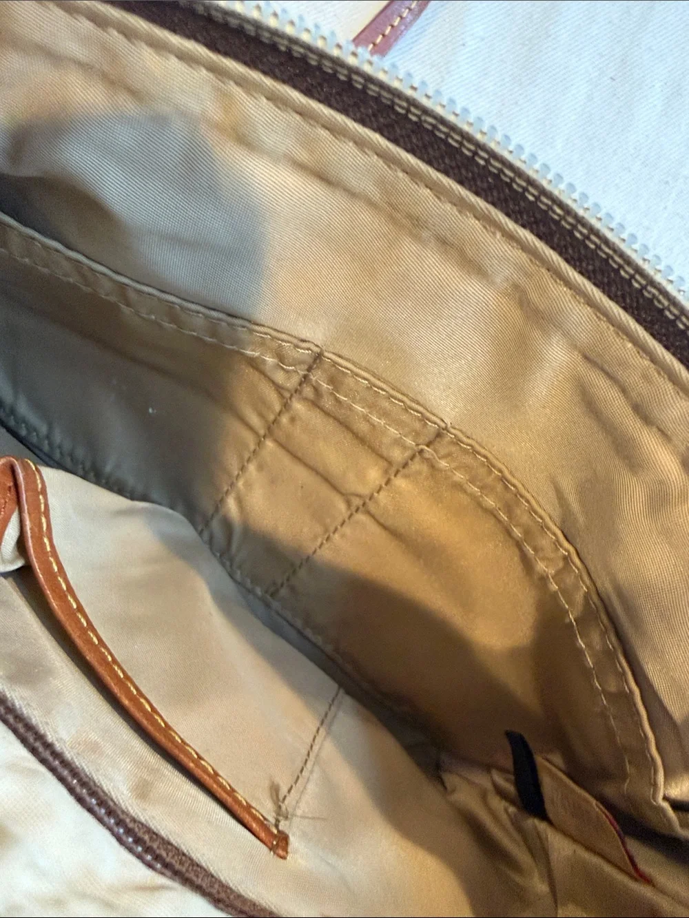 1508101 Dooney & Bourke Nylon Crossbody Pouchette